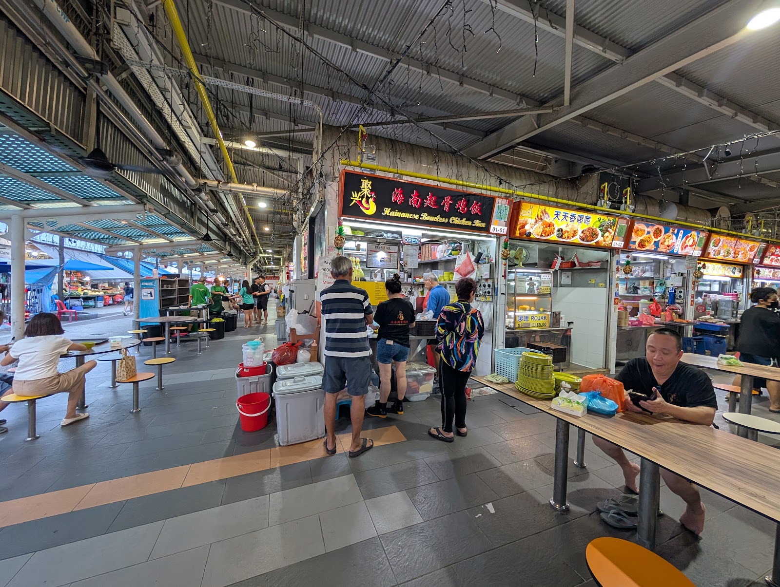 Ju Xing Hainanese Boneless Chicken Rice 聚兴海南起骨鸡饭 Geylang Bahru
