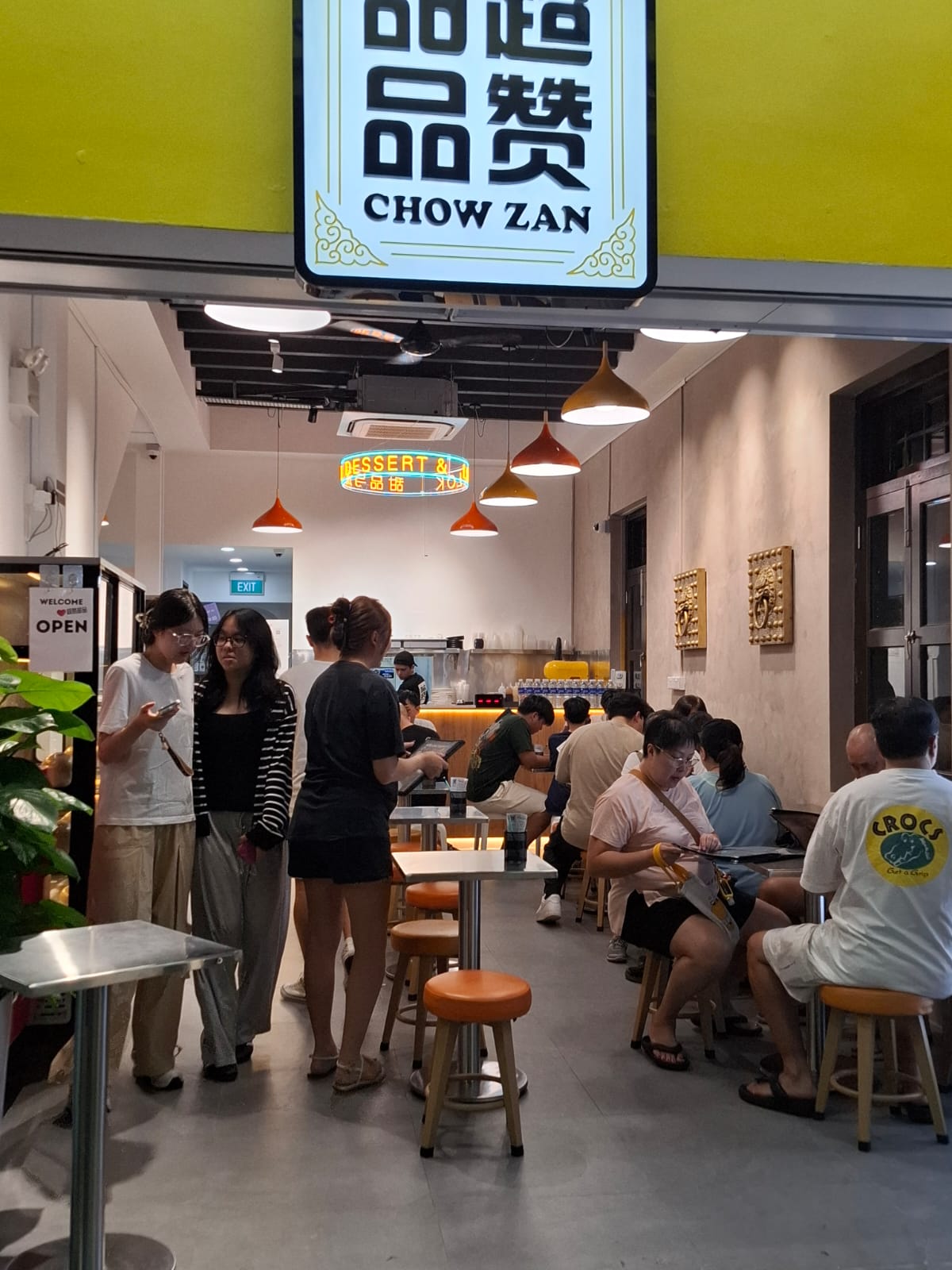 Chow Zan Dessert 超赞甜品 Desker Rd