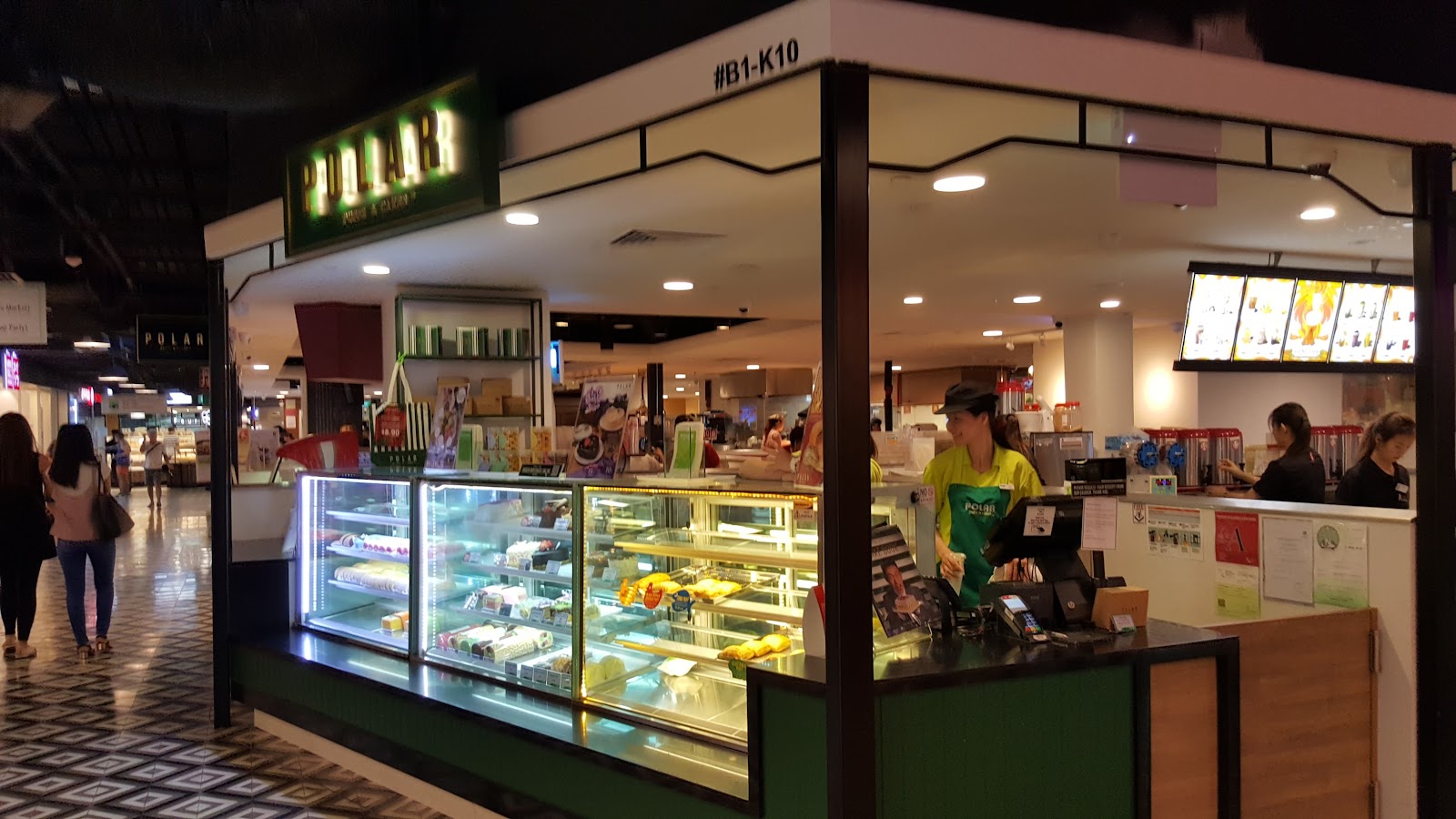 Polar Puffs & Cakes | Tiong Bahru Plaza