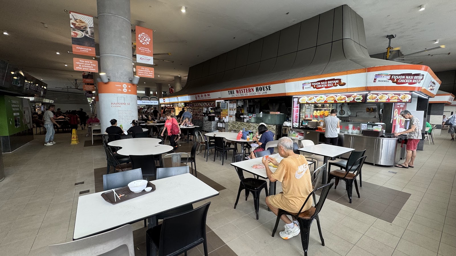Maxwell fusion Nasi briyani chicken rice