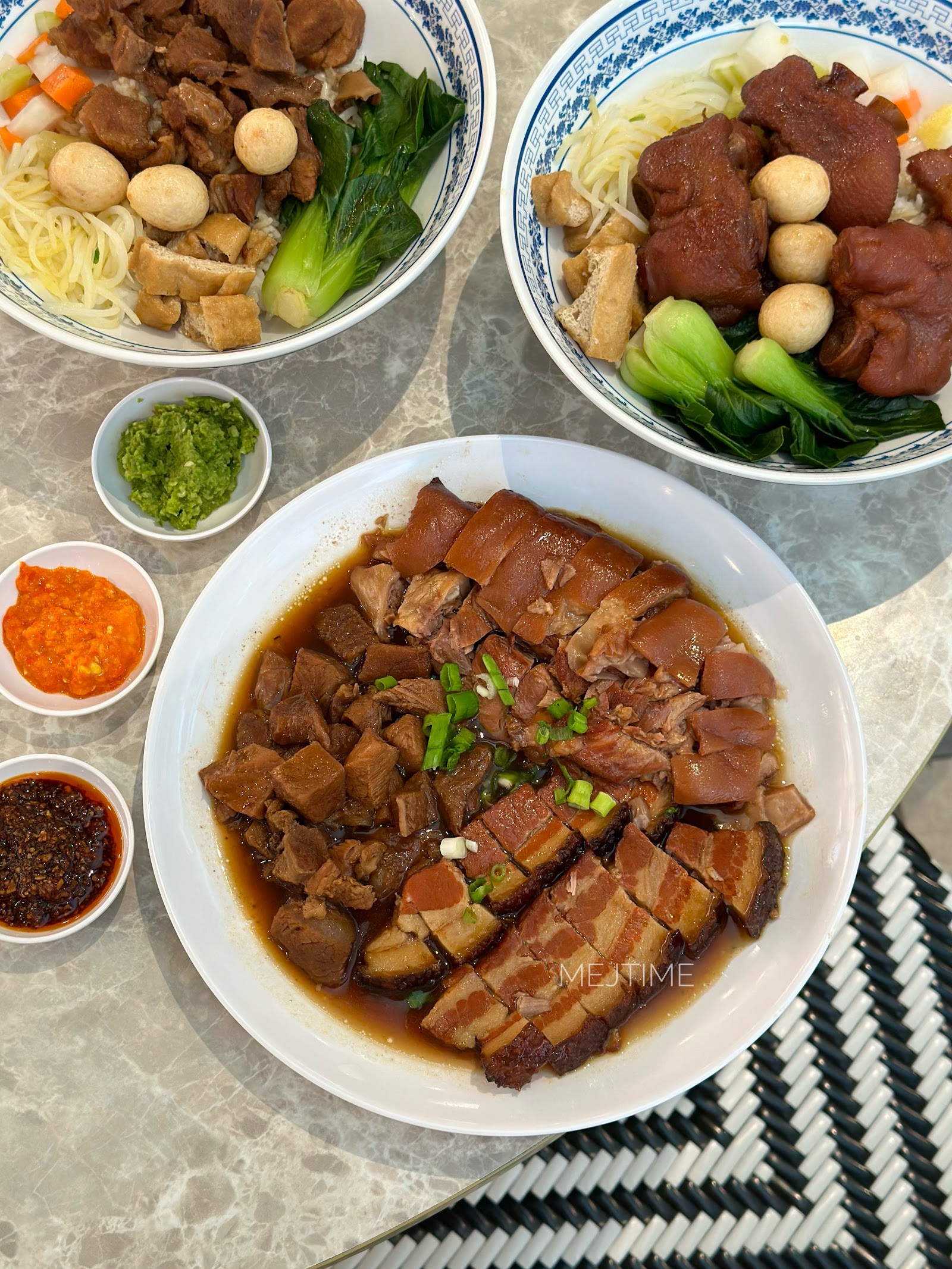 DA JI LI Pork Trotter Rice(大吉利猪脚饭)