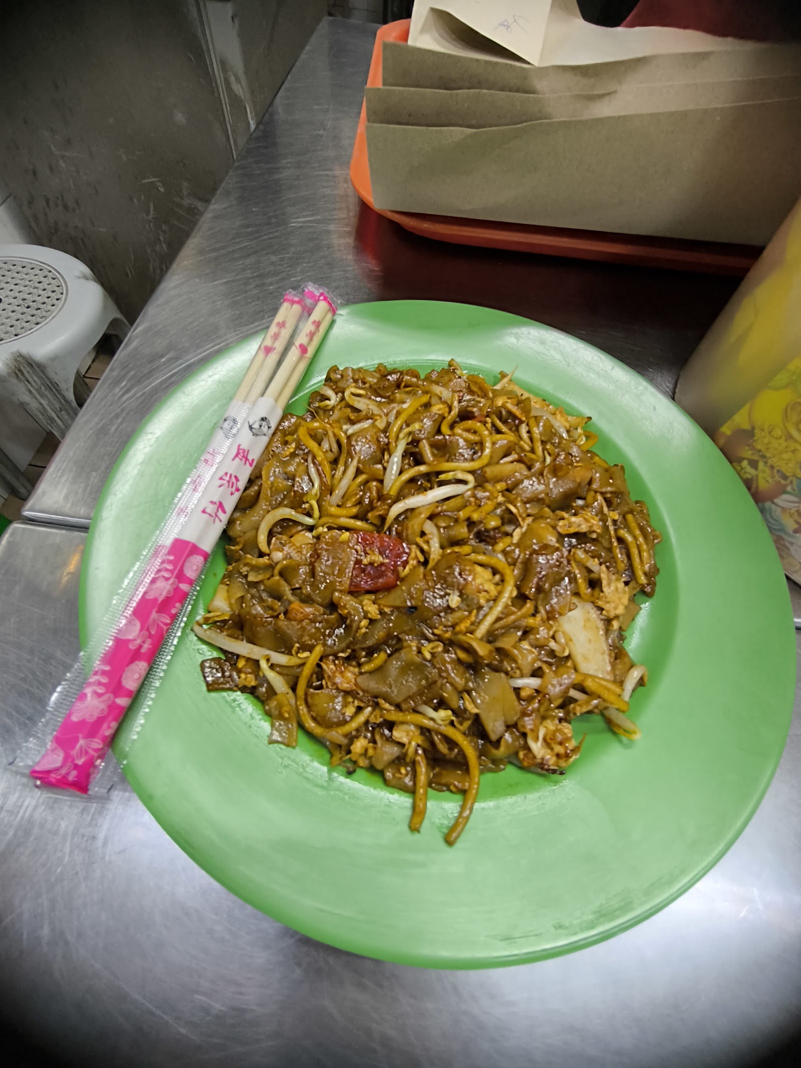 Chomp Chomp Fried Kway Teow Mee