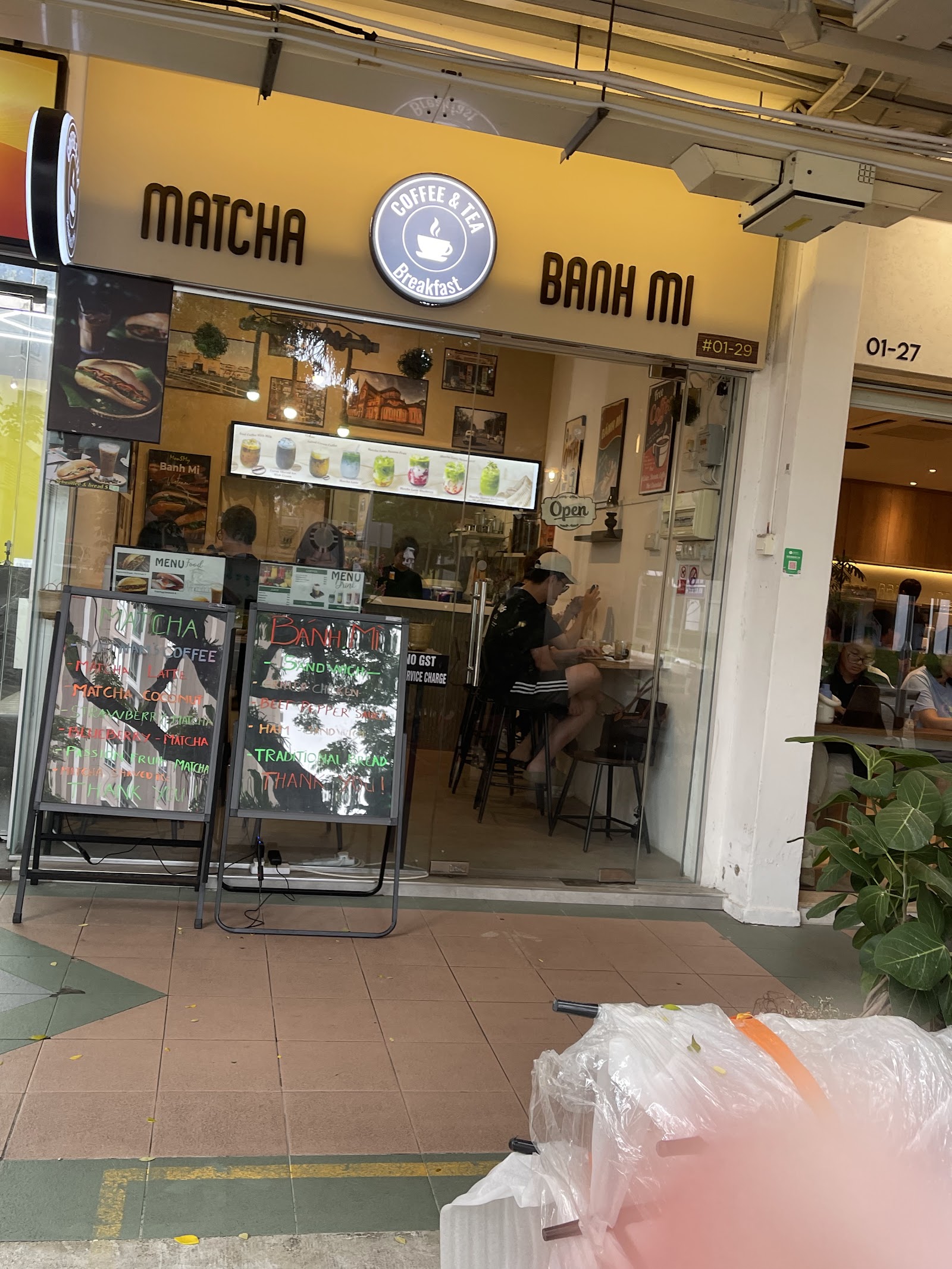 COFFEE & TEA .BANH MI VIETNAM