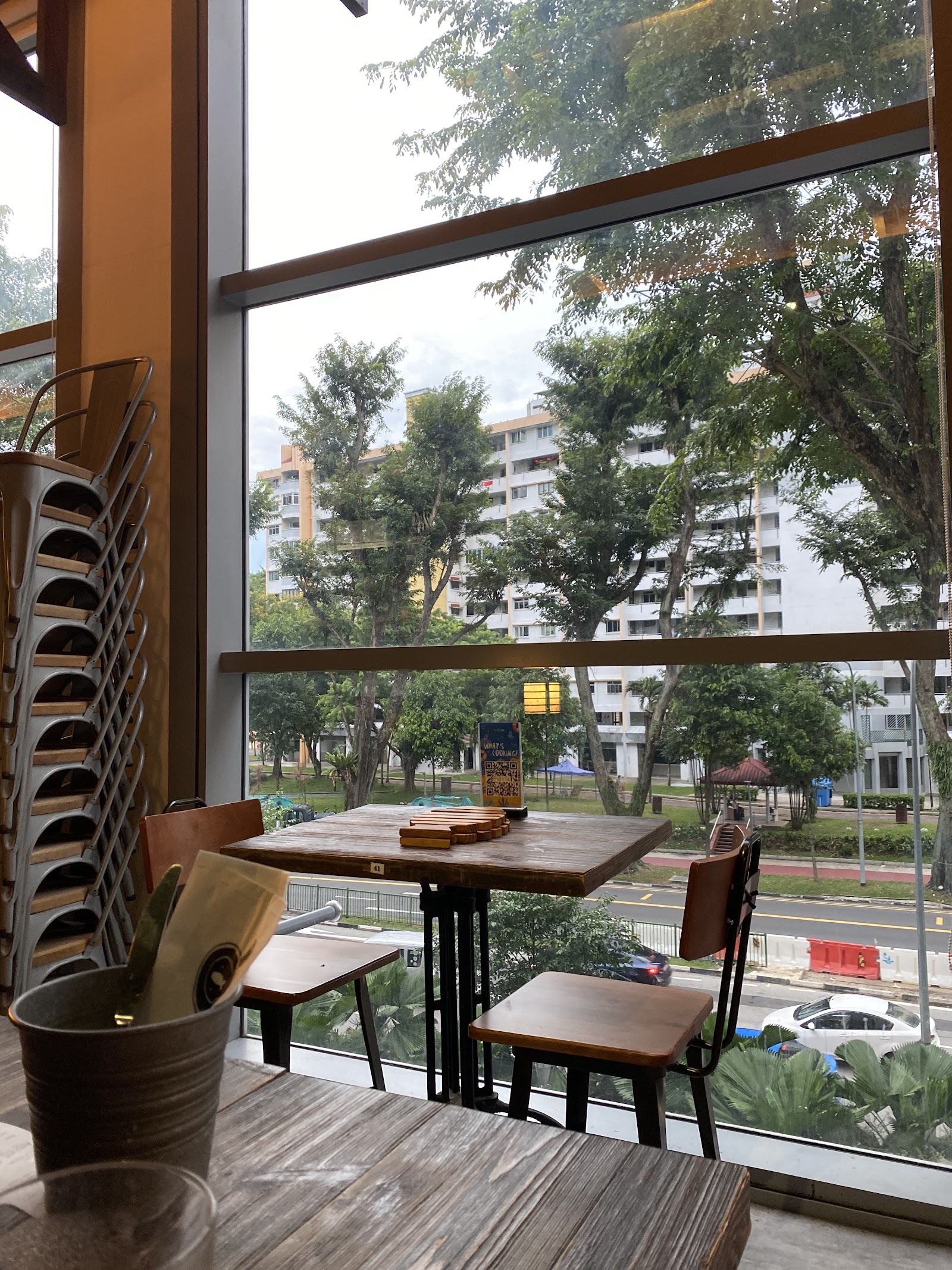 Fish & Co. AMK Hub