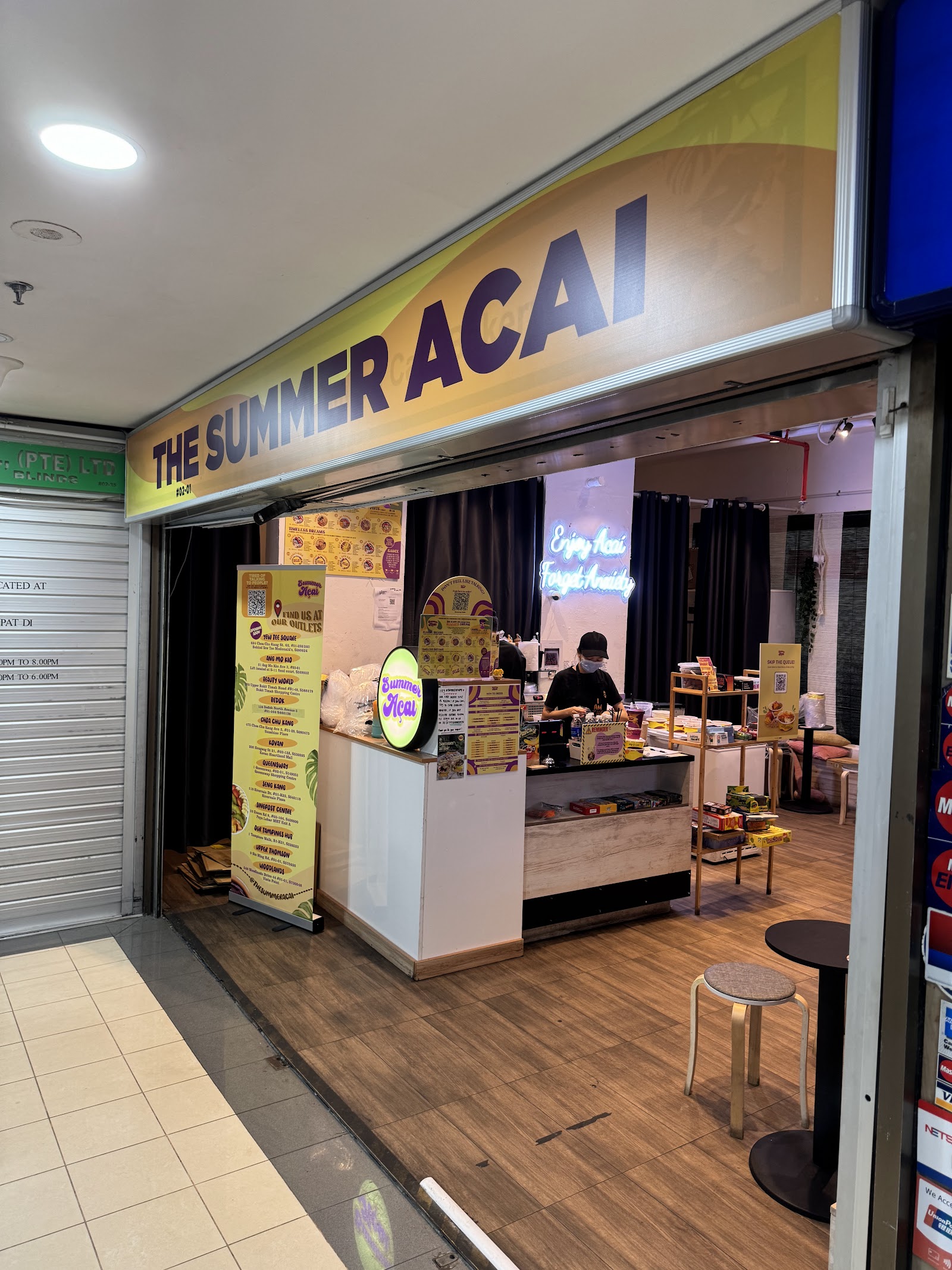 The Summer Acai (Queensway Shopping Centre)
