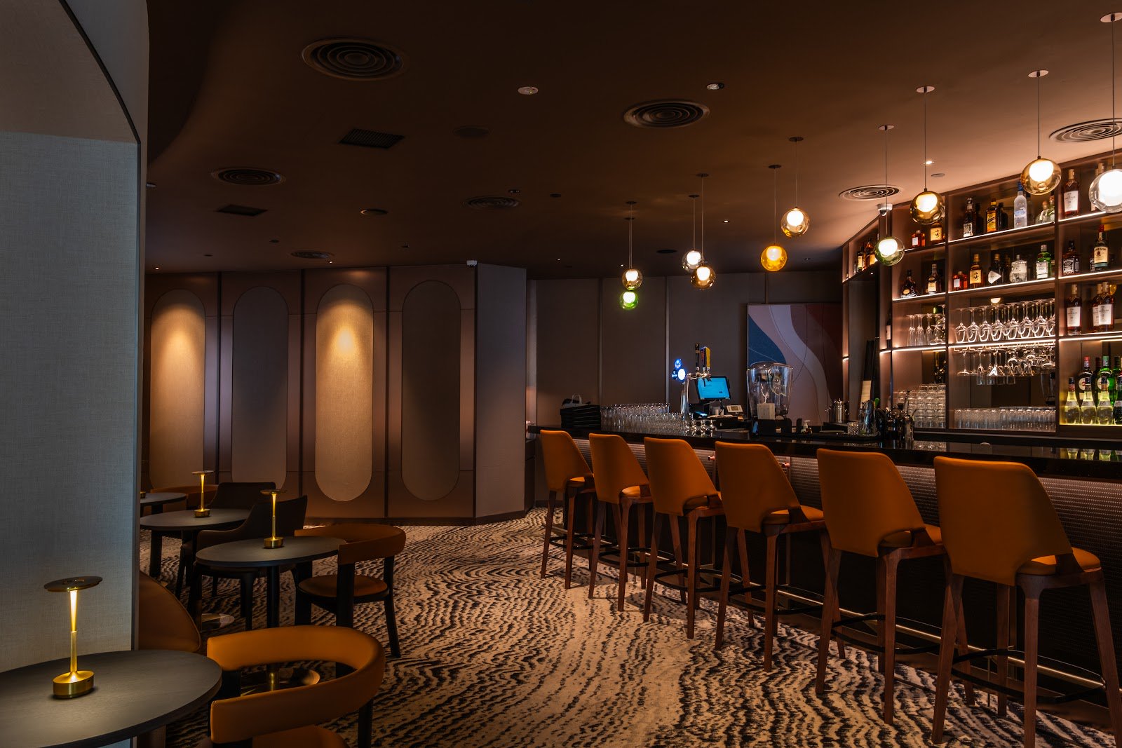 TUX Bar & Lounge