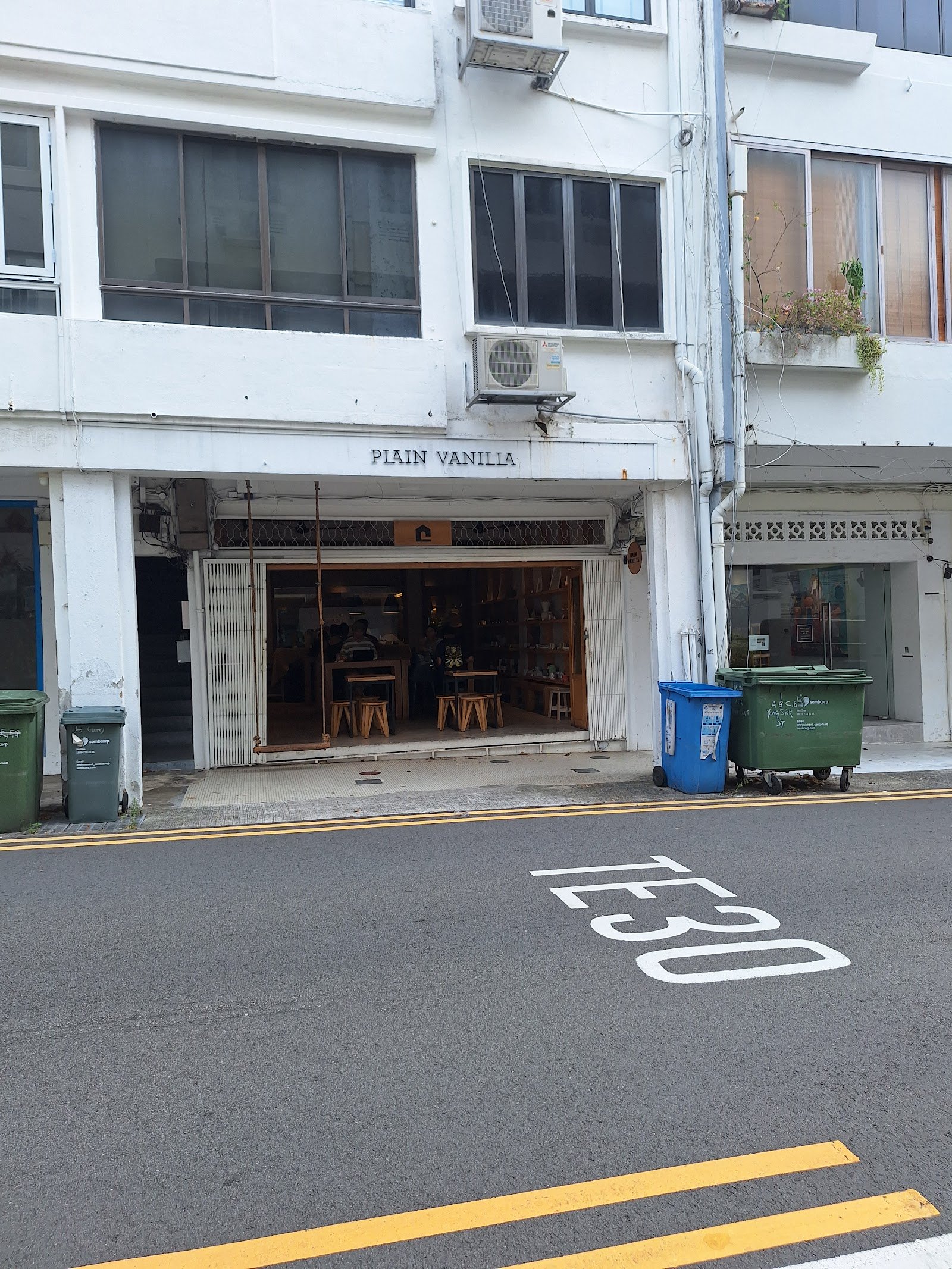 Plain Vanilla Tiong Bahru photo 7