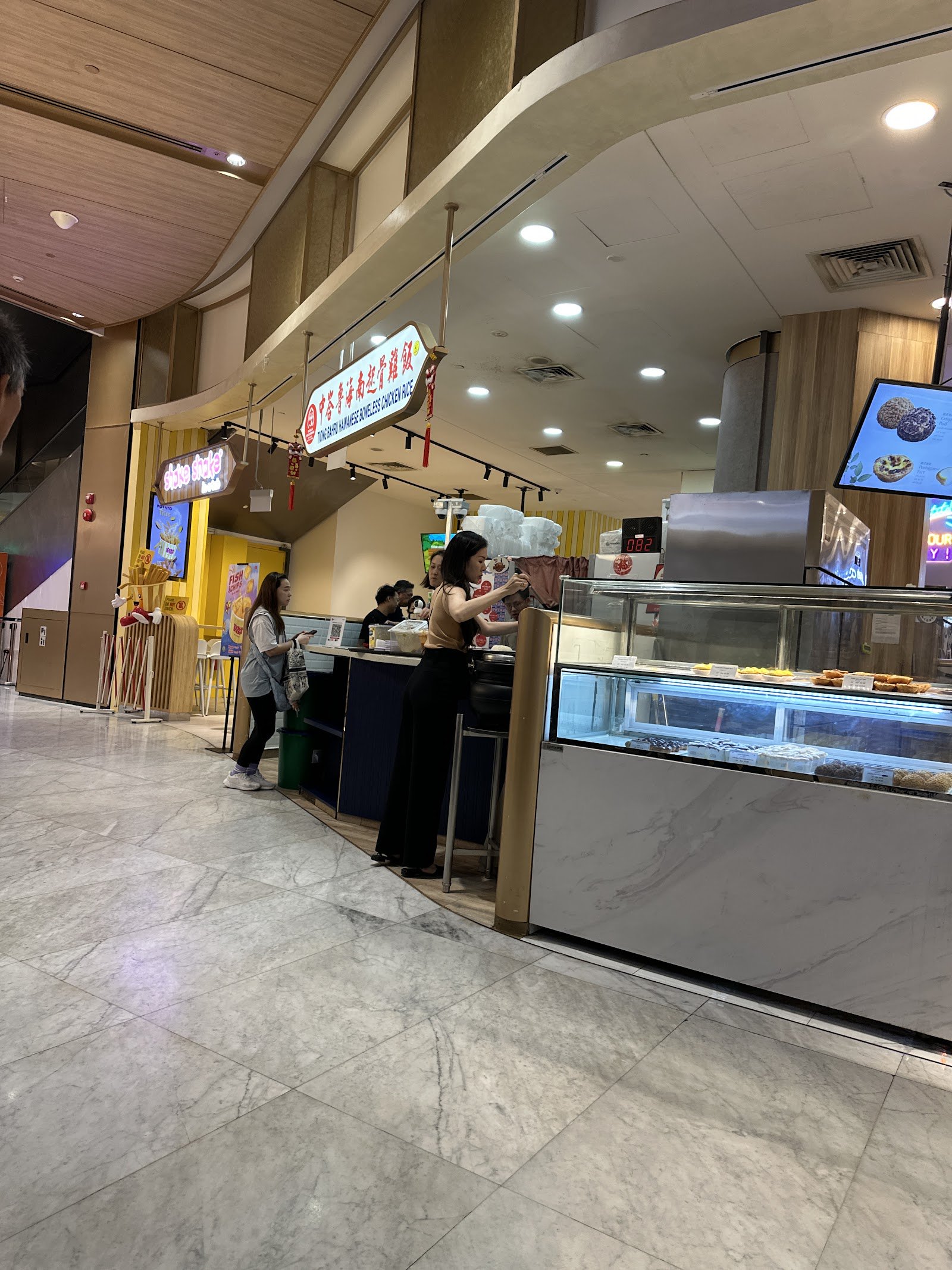 Tiong Bahru Hainanese Boneless Chicken Rice photo 5
