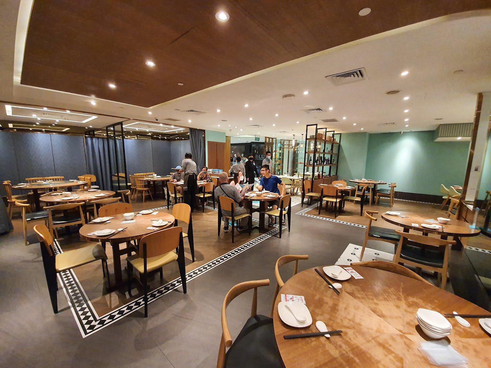 PUTIEN Raffles City