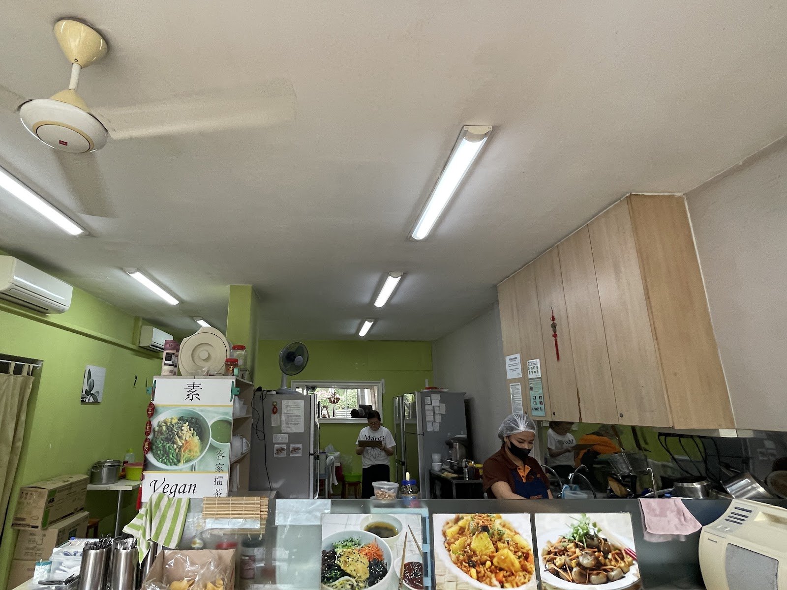 Sunnychoice Vegan Cafe and Healthy Option Store