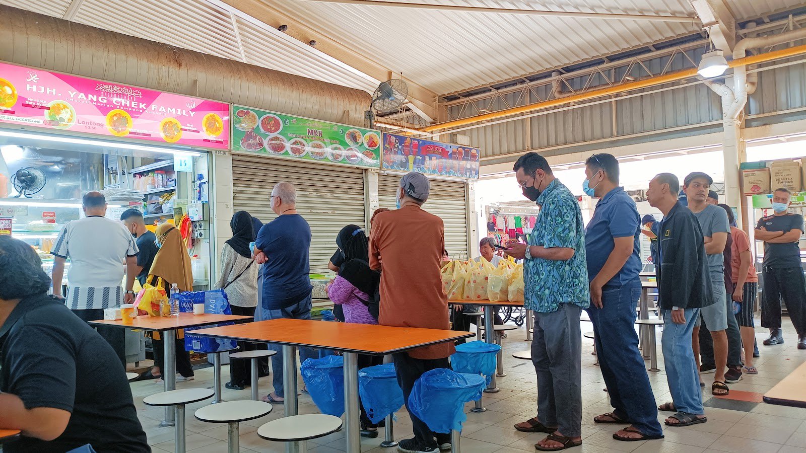 HJH Yang Chek Nasi Rawon & Mee Rebus