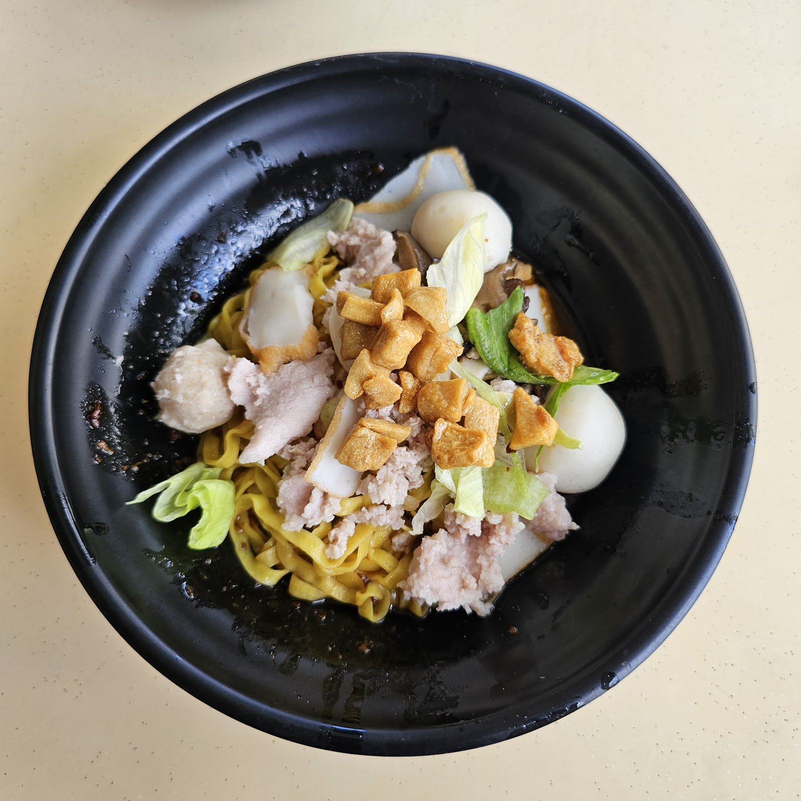 He Ji Mushroom Minced Pork Noodle