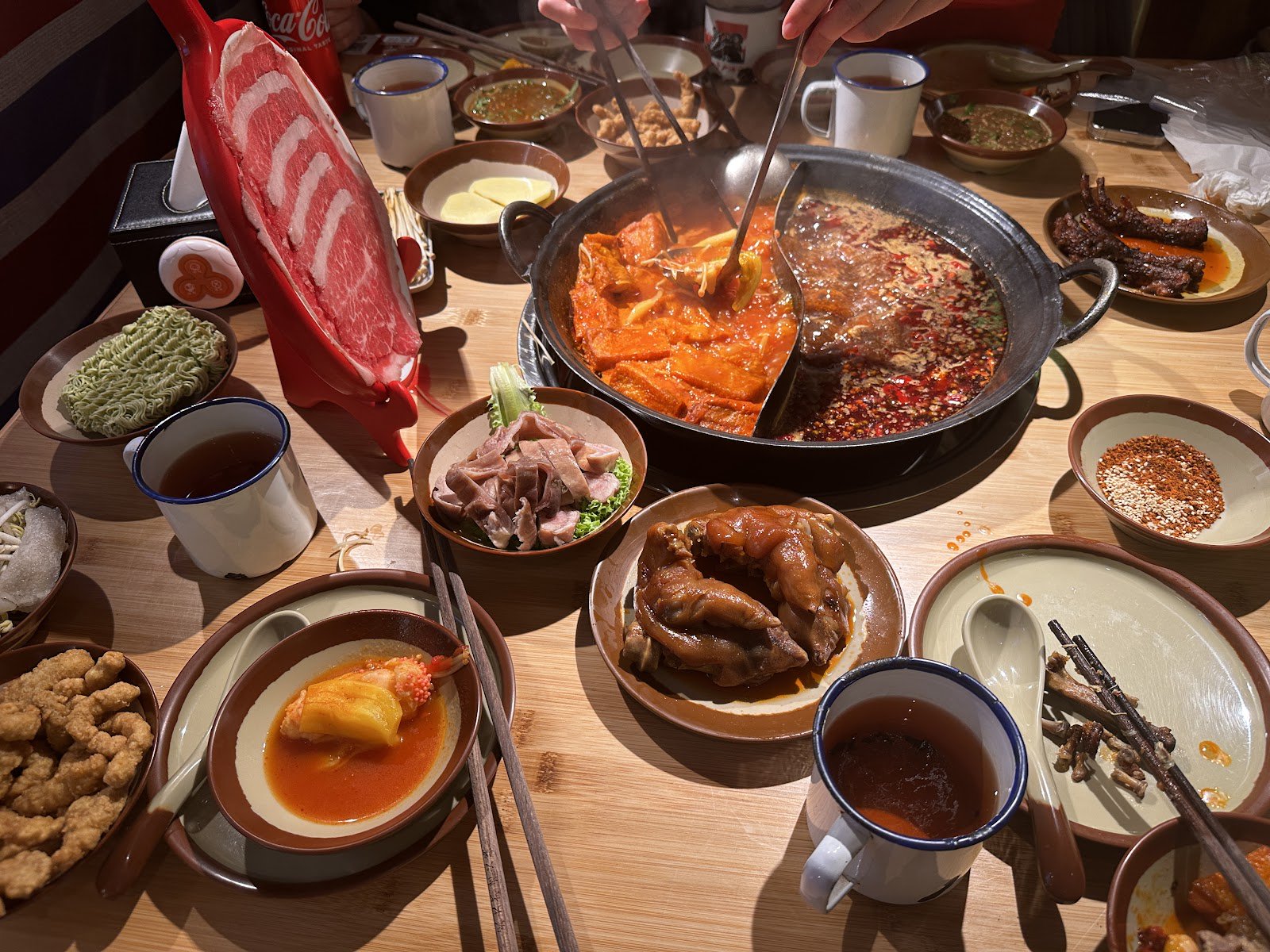 武大郎老火锅 WU DA LANG OLD HOT POT photo 2