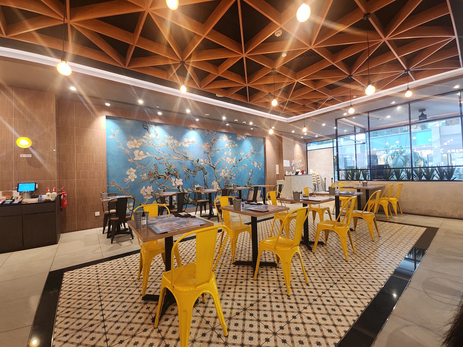 Miam Miam French Japanese Cafe Kitchen (Westgate)- All day Dining