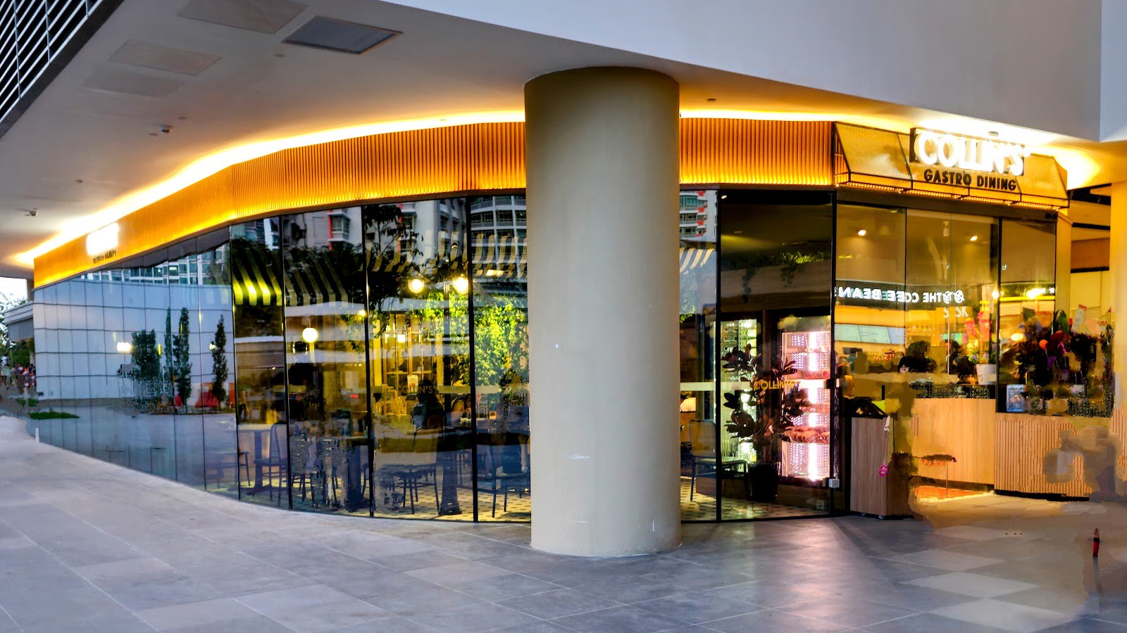 COLLIN'S® Sengkang Grand Mall