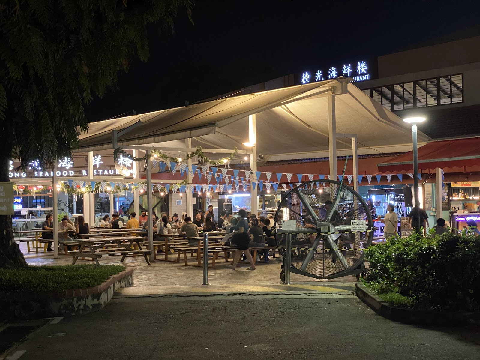 Little Island Brewing Co @ Changi Village photo 6