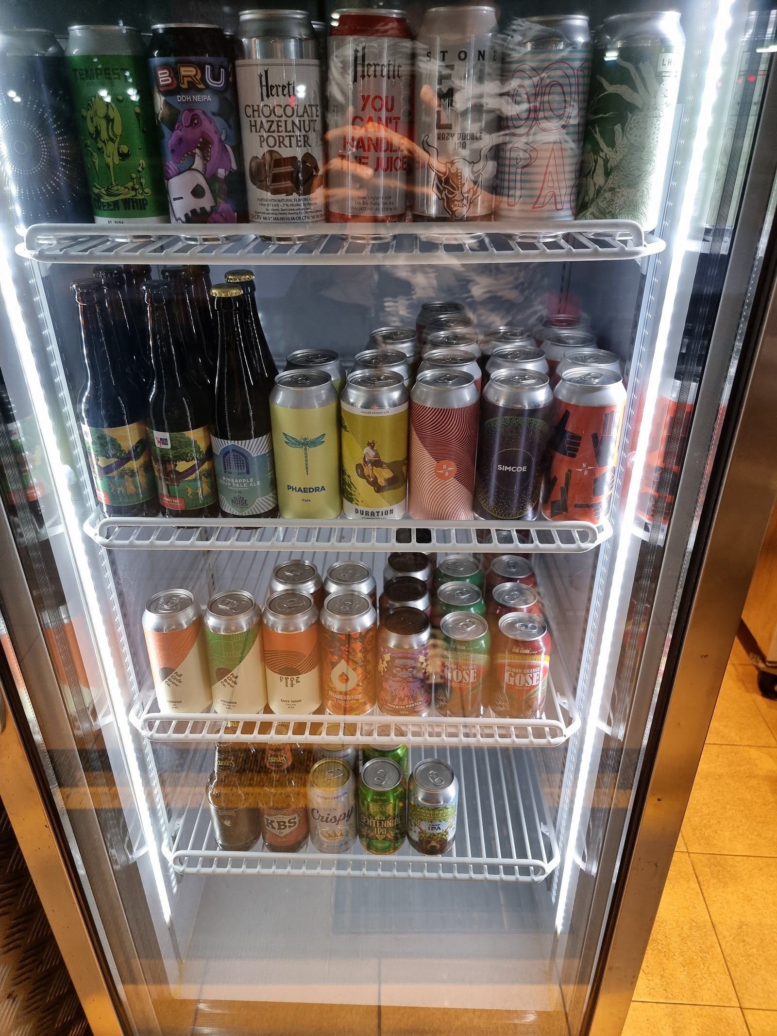 Hello Ren Min – Craft Brewery Taproom photo 5