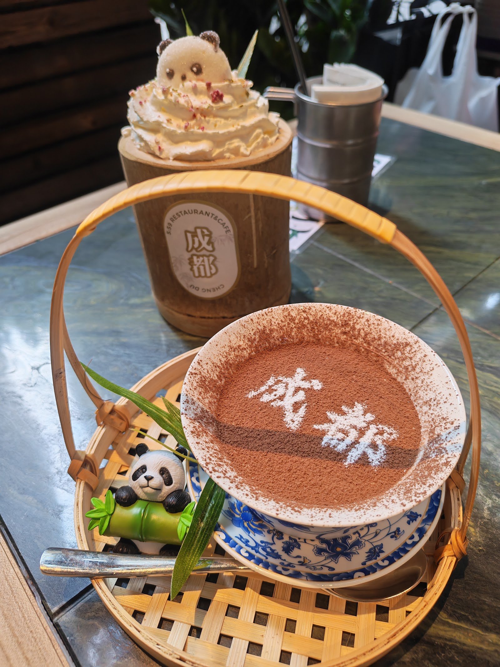 5:59+ CAFE & BISTRO photo 6