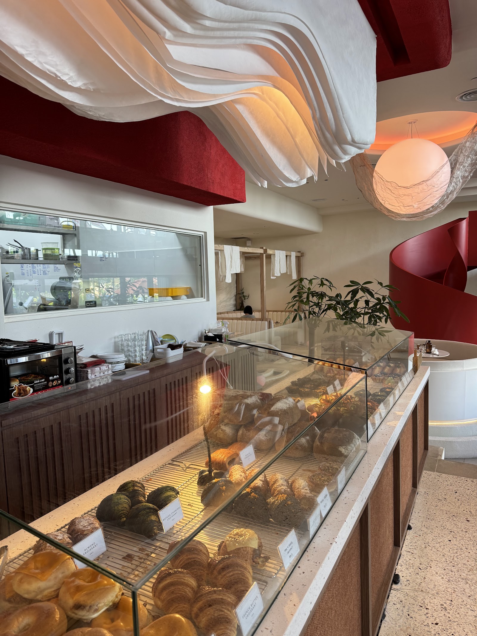Fiancée cafe