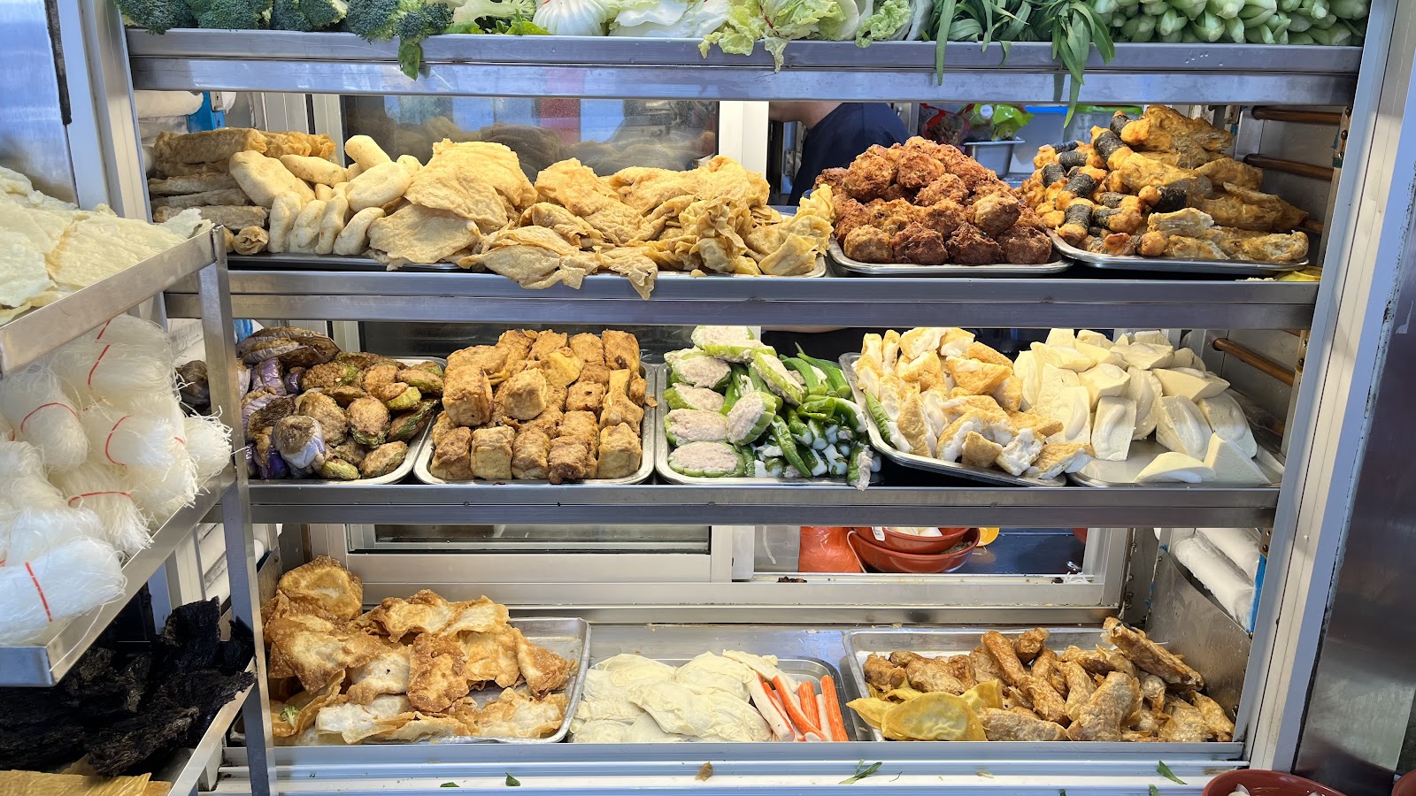 Loong Kee Yong Tau Fu 龍記釀豆腐