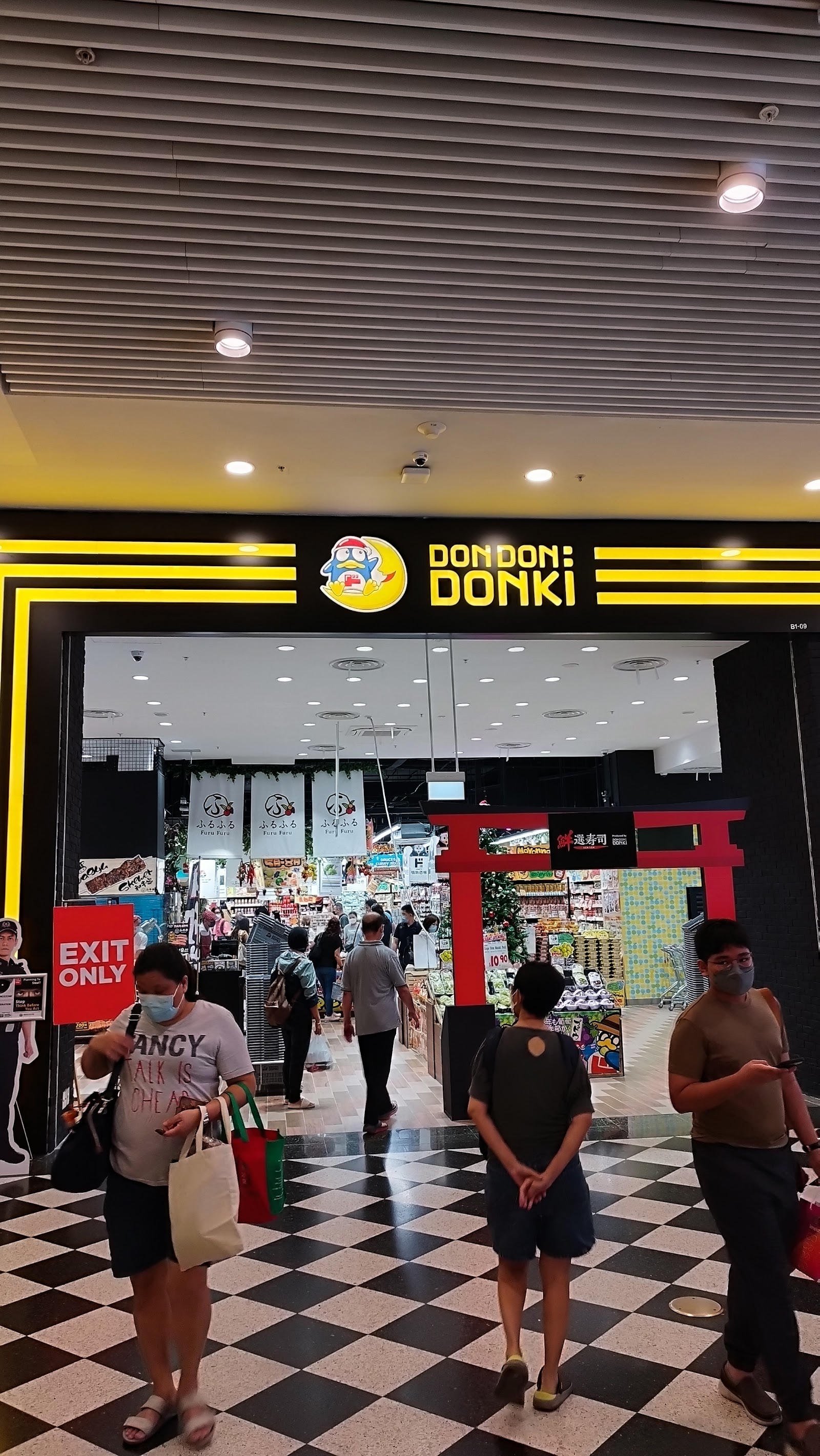 DON DON DONKI @ Jurong Point