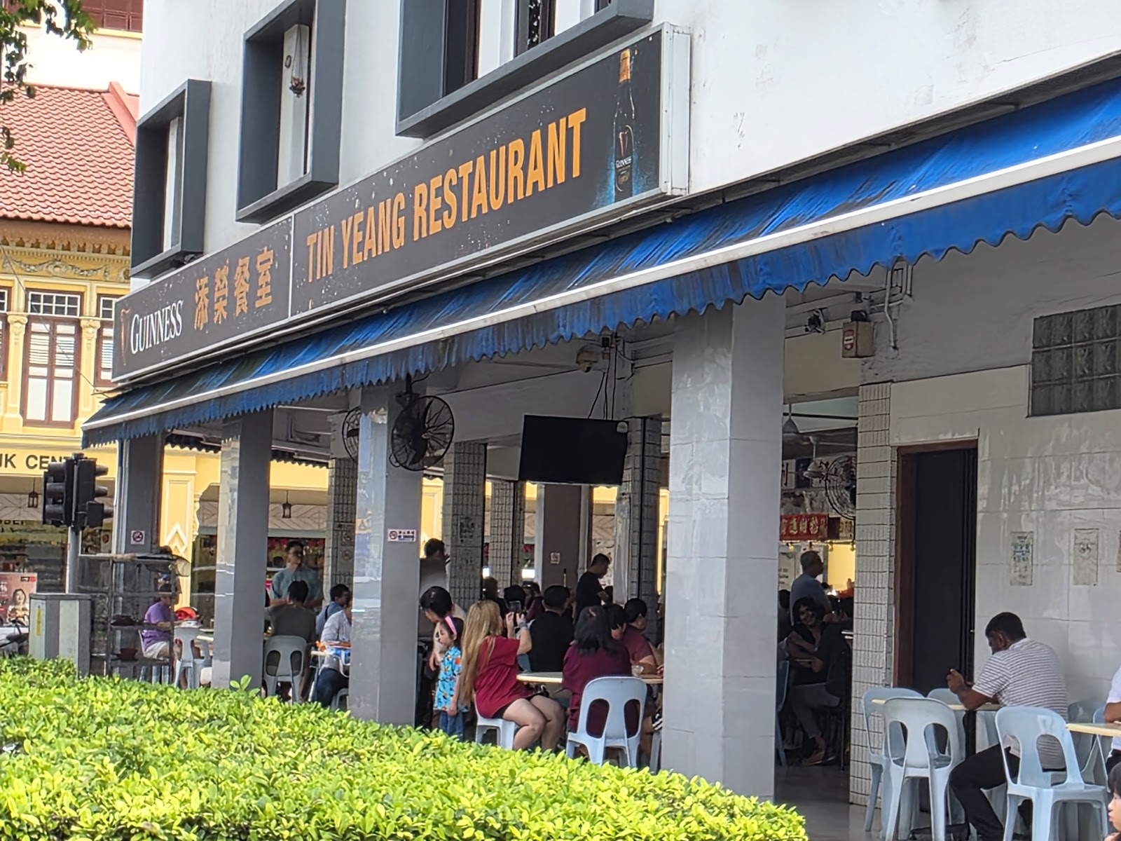 Mr & Mrs Mohgan Super Crispy Roti Prata