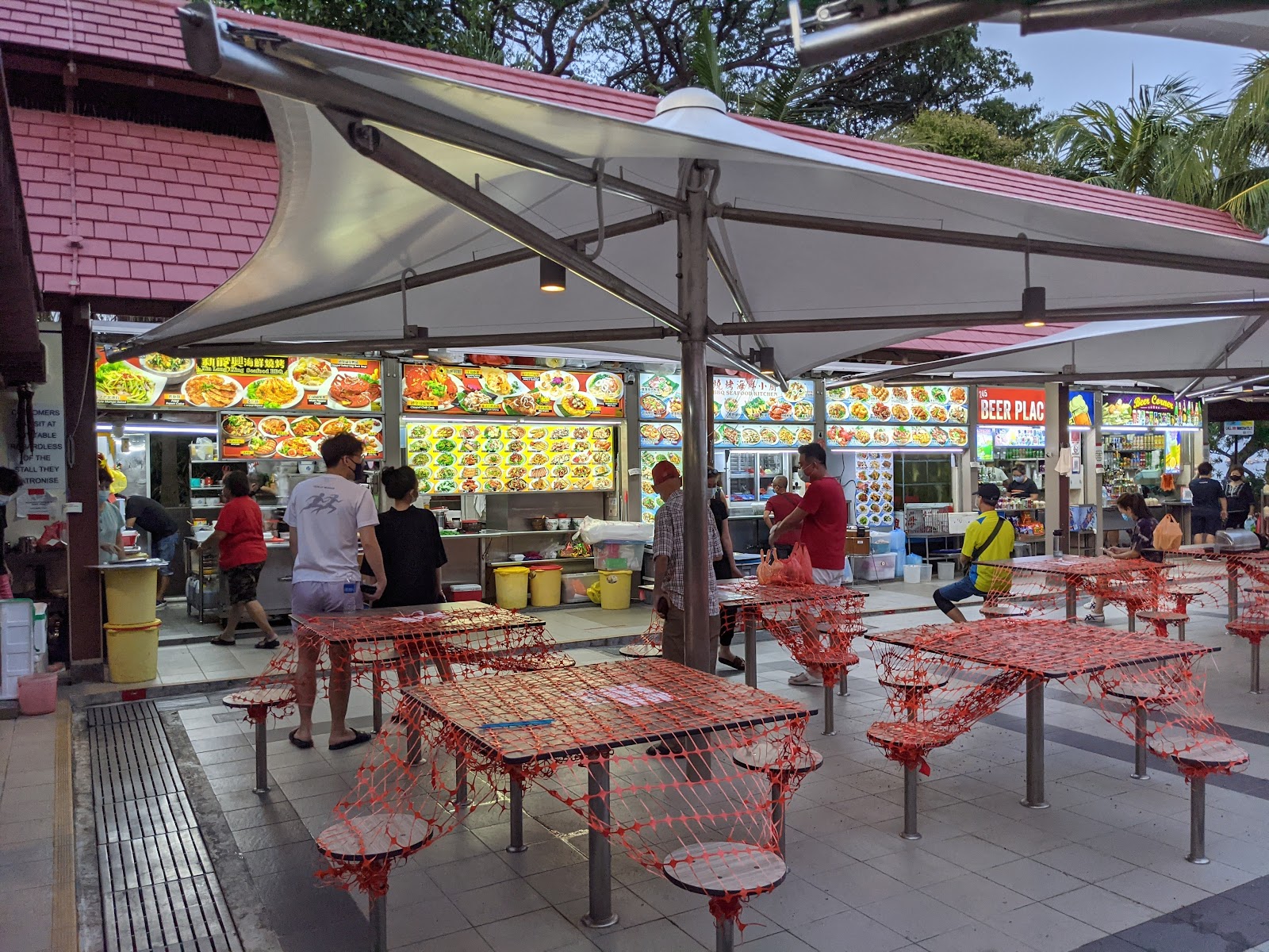 Xin Long Xing Seafood BBQ (新龍興海鲜烧烤)