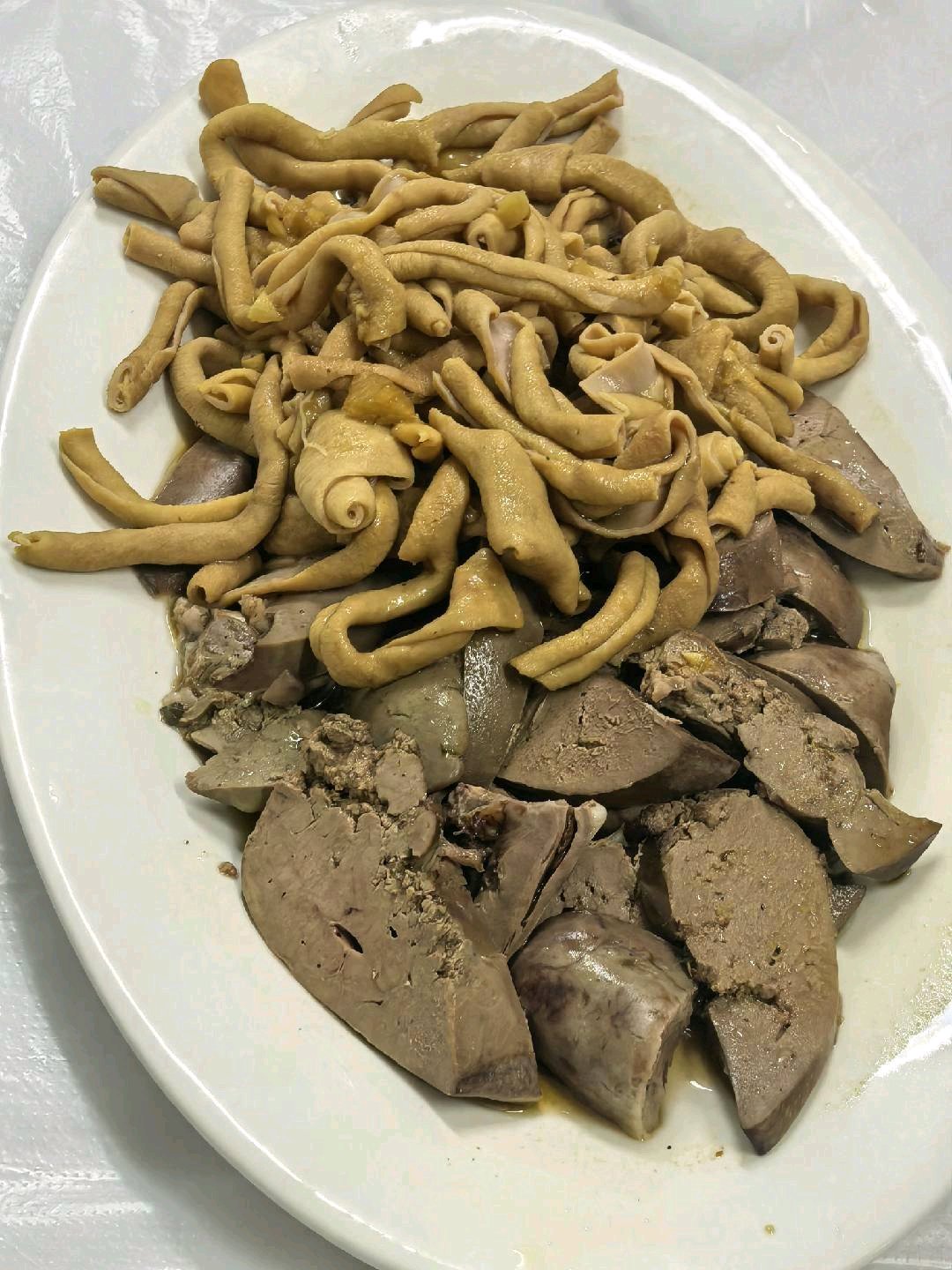 卤鹅肠和猪肝