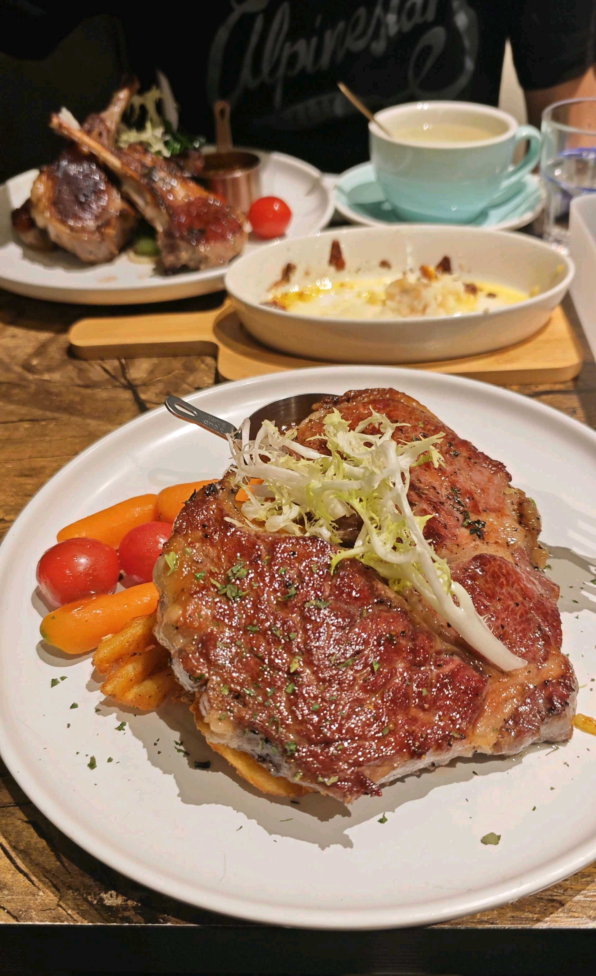 紐西蘭草飼肉眼牛扒(可選黑椒/紅酒燒汁)