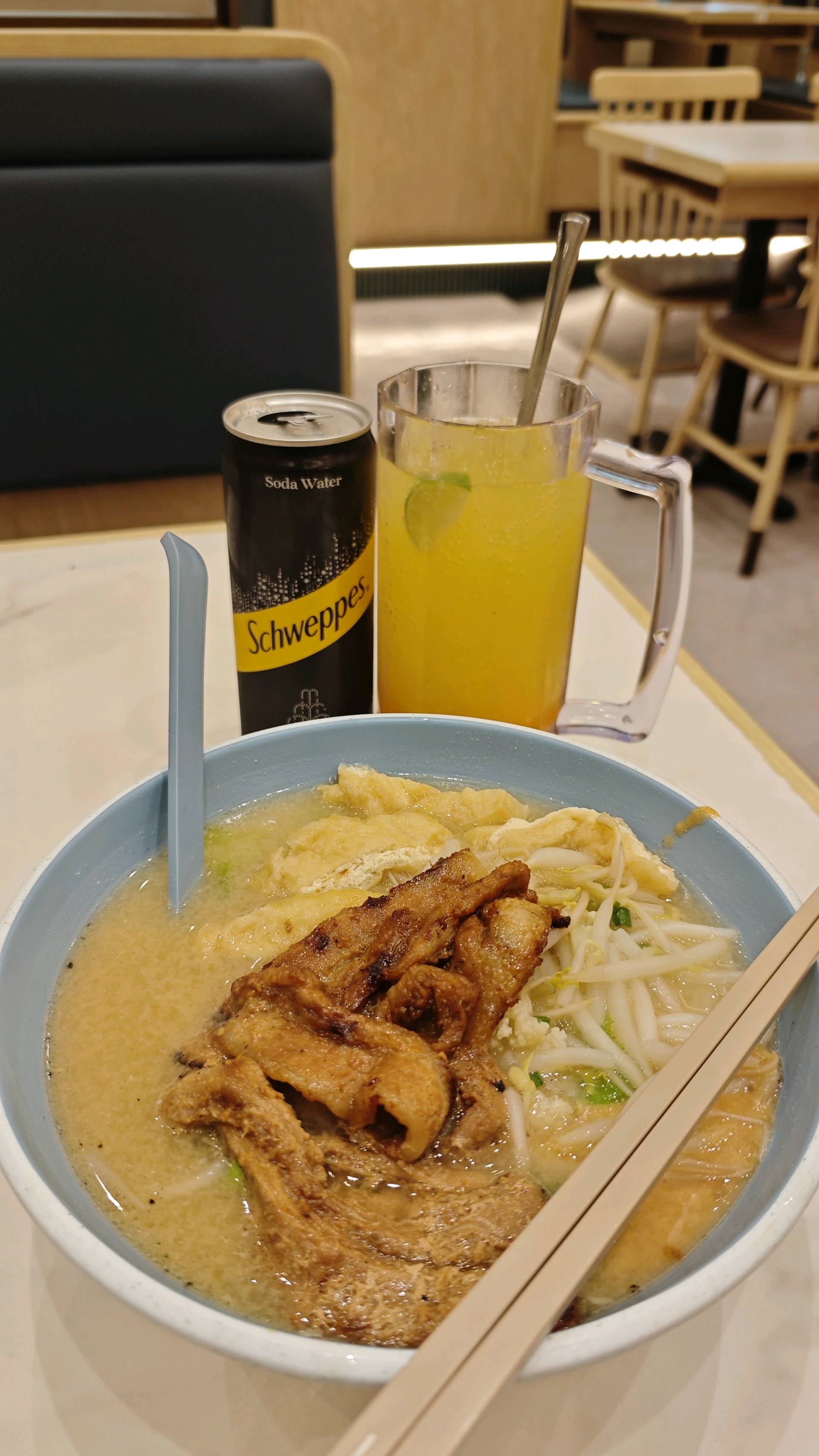 燒豬五花豚肉米線
