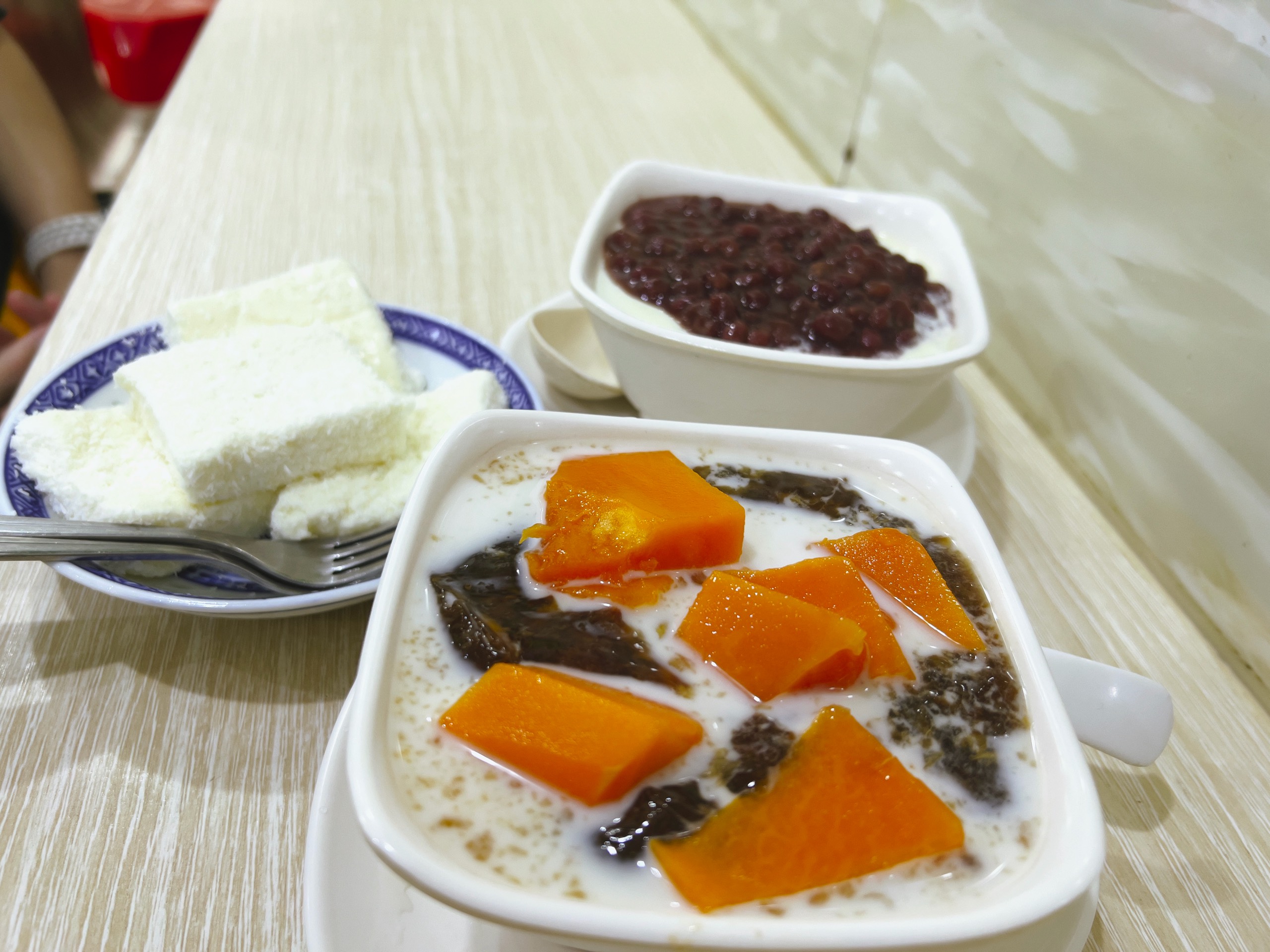 牛奶砖，红豆双皮奶
