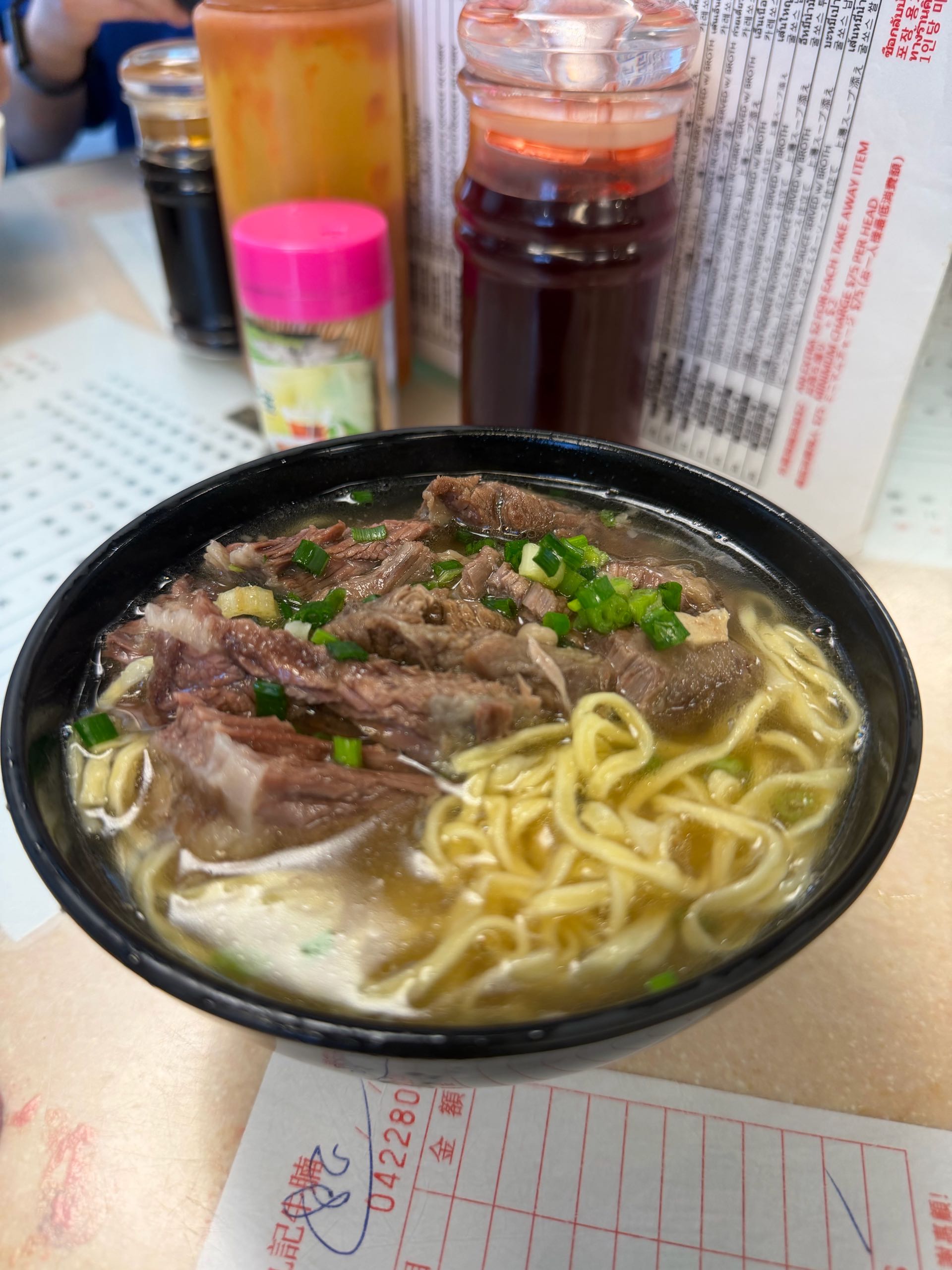 上汤牛腩伊面
